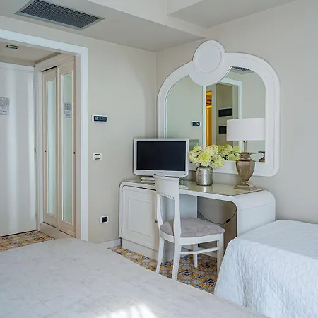 Capri (adults Only) فندق
