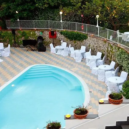Capri (adults Only) سورينتو