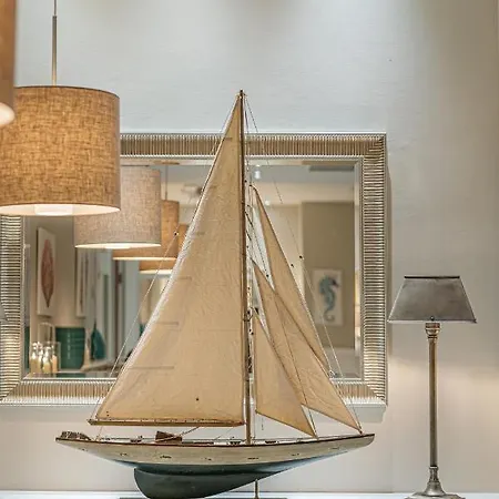 Capri Hotel 4*