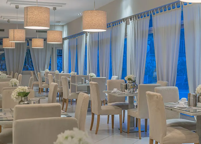 מלון Capri (adults Only) 4*